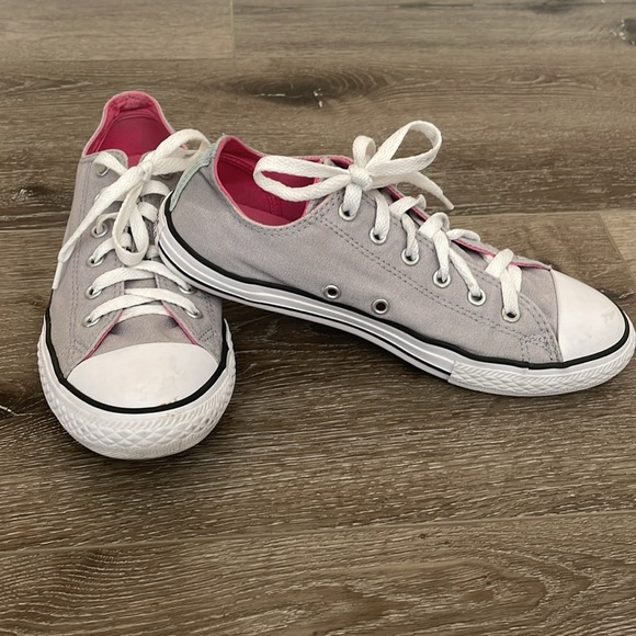 Women’s converse shoes - Picture 4 of 10